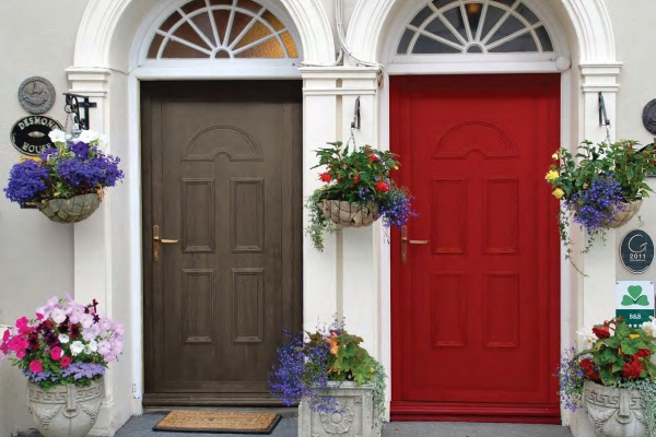 Panneaux décoratifs pour portes extérieures